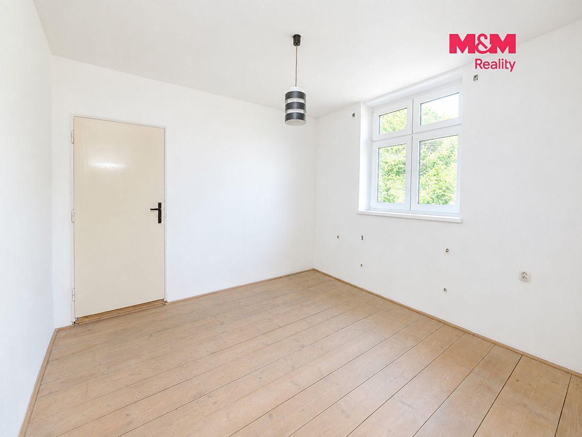 Prodej rodinného domu 160 m², pozemek 1064 m² – fotografie 5