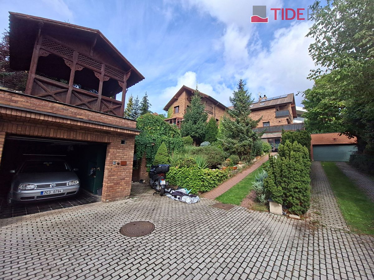 Pronájem bytu 5+kk 226 m²