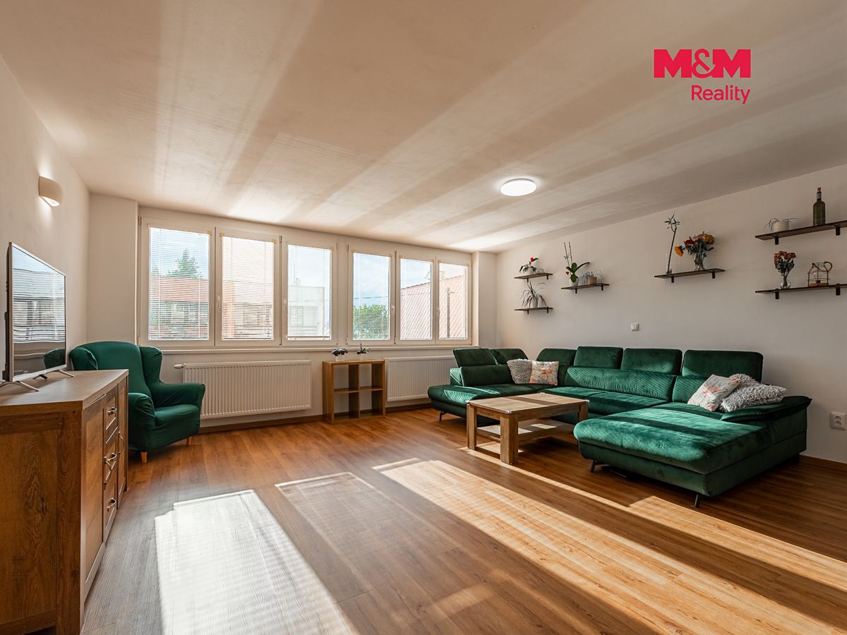 Prodej rodinného domu 130 m², pozemek 357 m² – fotografie 3