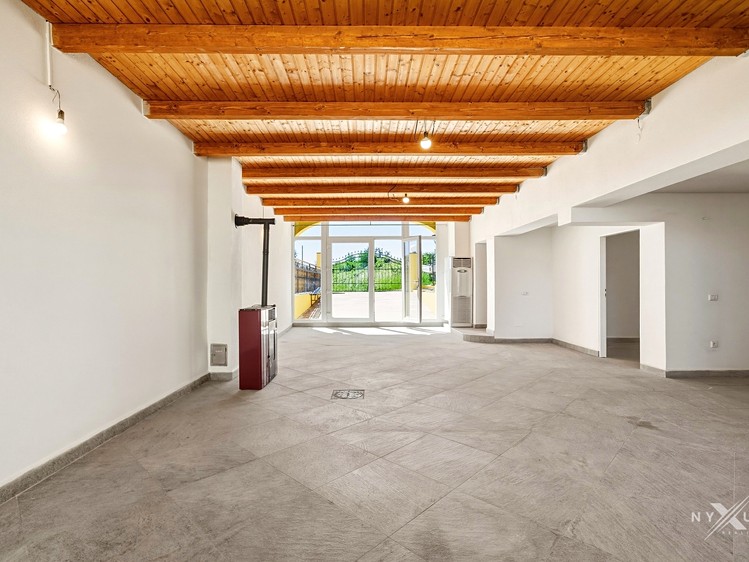 Комерційне приміщення на продаж, 375 м² (25 з 36)