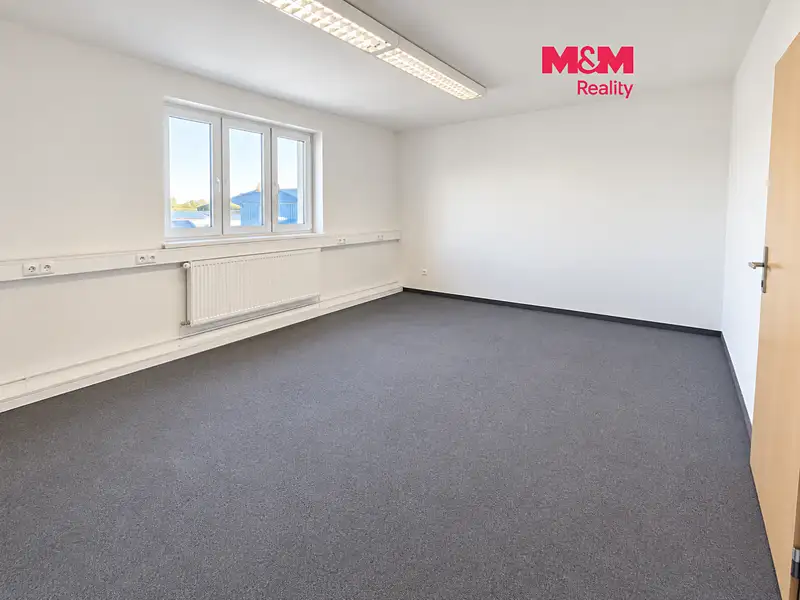 Pronájem kanceláře 10 m², Jablunkov – náhled fotky 1
