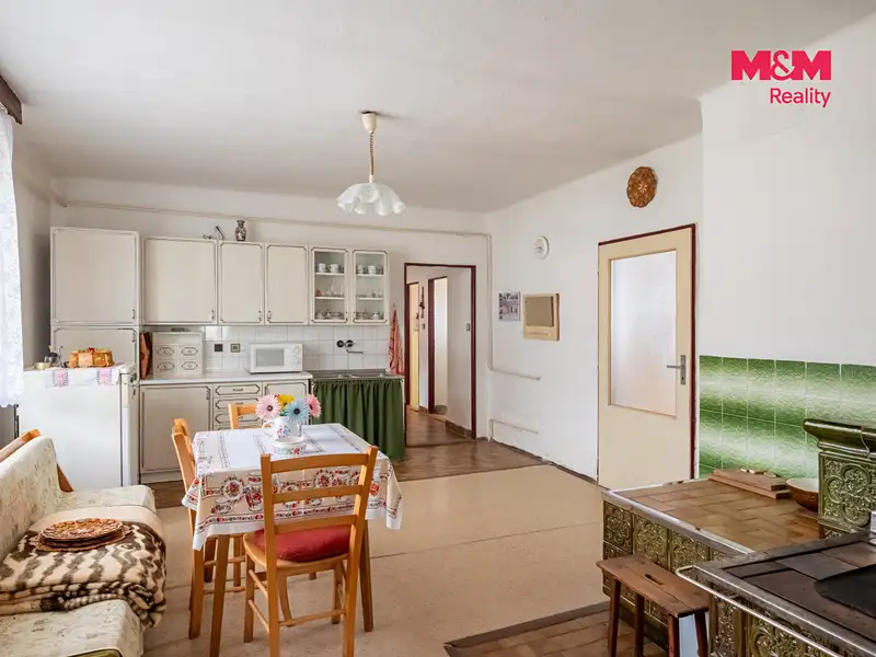 Prodej chalupy 430 m², pozemek 1244 m², Volenice – náhled fotky 2