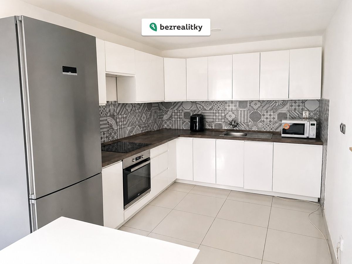 Prodej rodinného domu 176 m², pozemek 500 m² – fotografie 2
