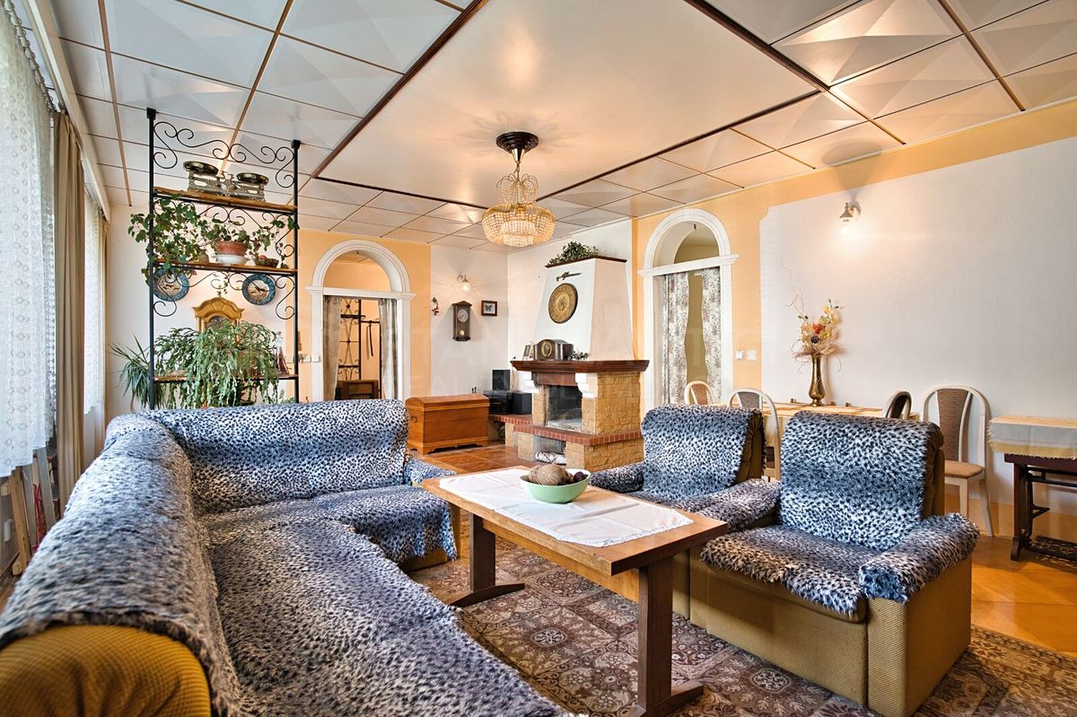 Prodej vícegeneračního domu 239 m², pozemek 241 m² – fotografie 4