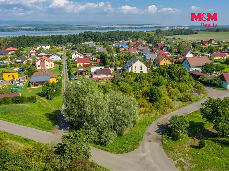 Prodej stavebního pozemku 589 m², Chbany – náhled fotky 3