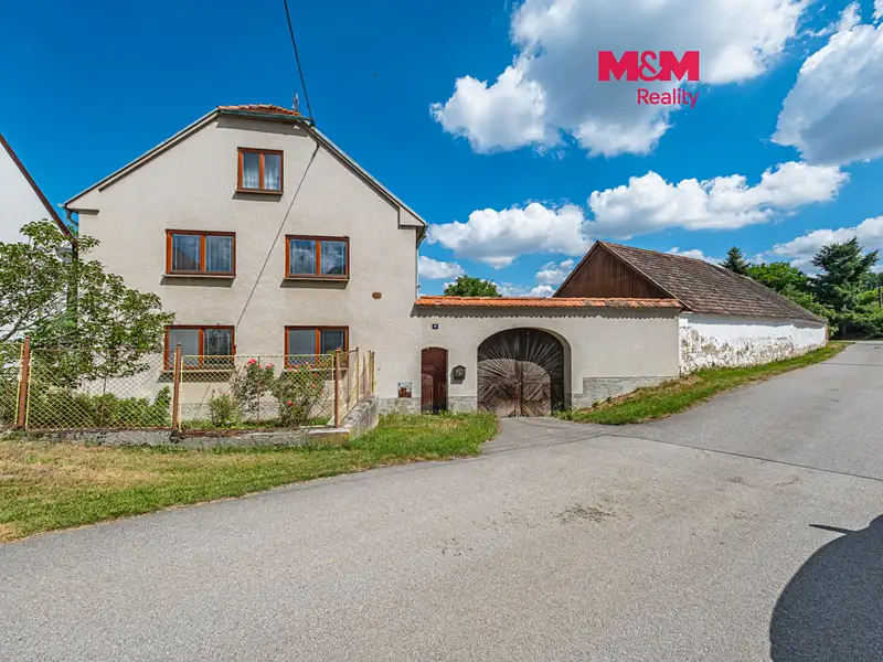 Prodej zemědělské usedlosti 177 m², pozemek 2818 m², Strunkovice nad Volyňkou – náhled fotky 1