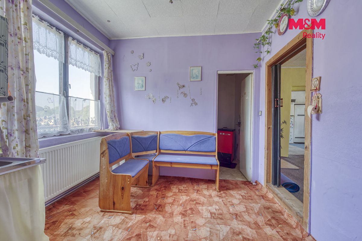 Prodej rodinného domu 213 m², pozemek 334 m² – fotografie 4