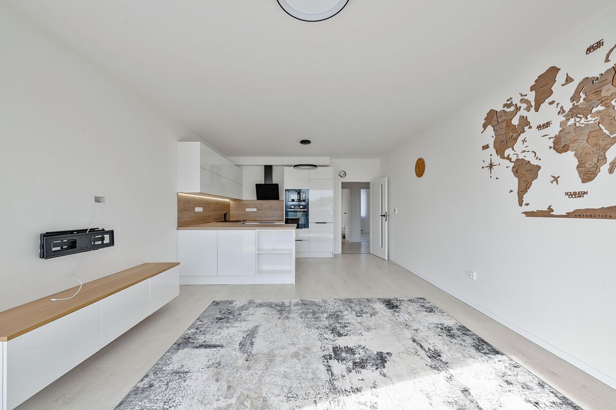 Pronájem bytu 3+kk 70 m² – fotografie 4