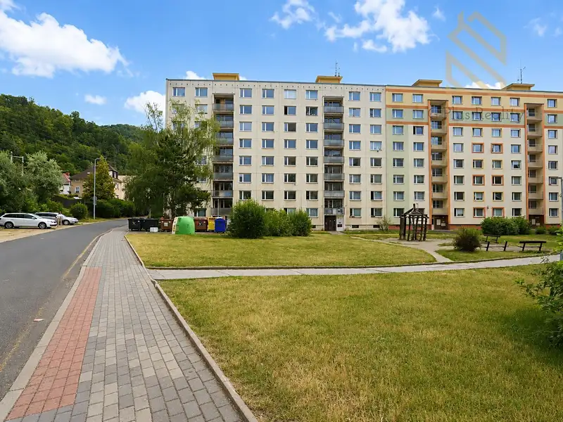 Pronájem bytu 4+1 99 m², Ústí nad Labem – náhled fotky 1