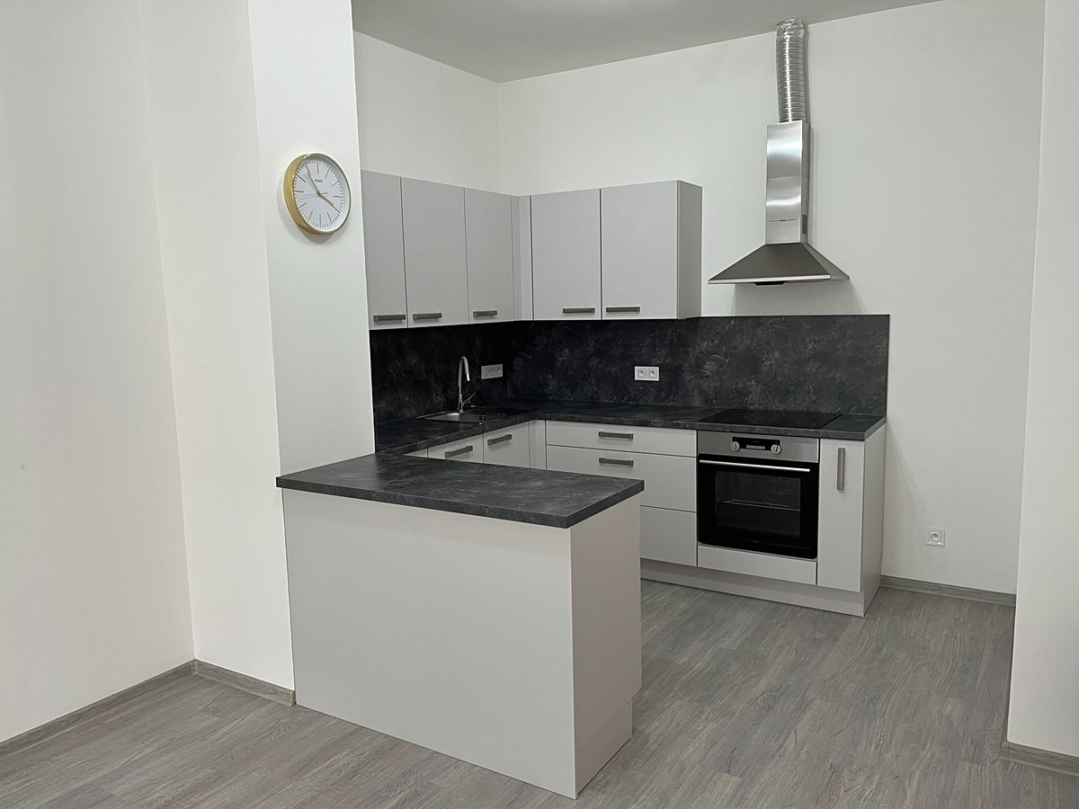 Pronájem bytu 2+kk 70 m²