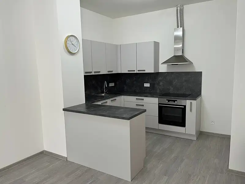 Pronájem bytu 2+kk 70 m², Uničov – náhled fotky 1