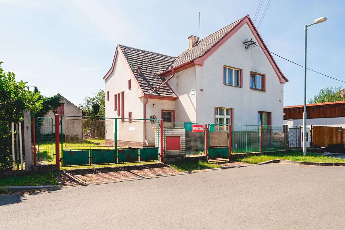 Prodej rodinného domu 105 m², pozemek 358 m² – fotografie 2