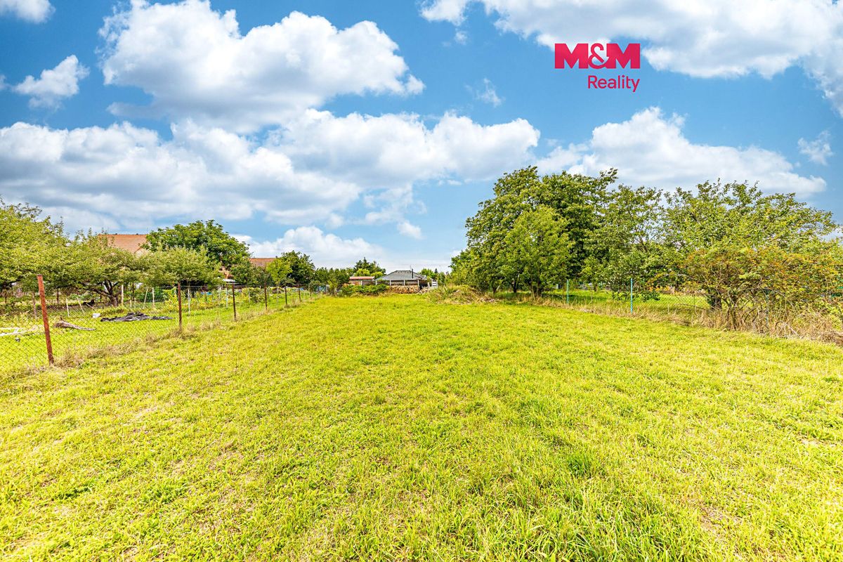 Prodej stavebního pozemku 1246 m², Chotusice – fotka 1 z 3