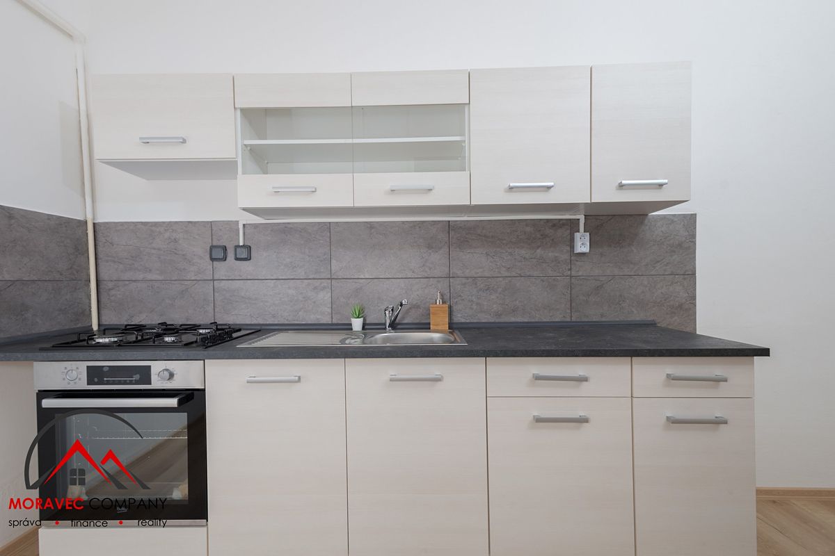 Pronájem bytu 2+1 63 m²