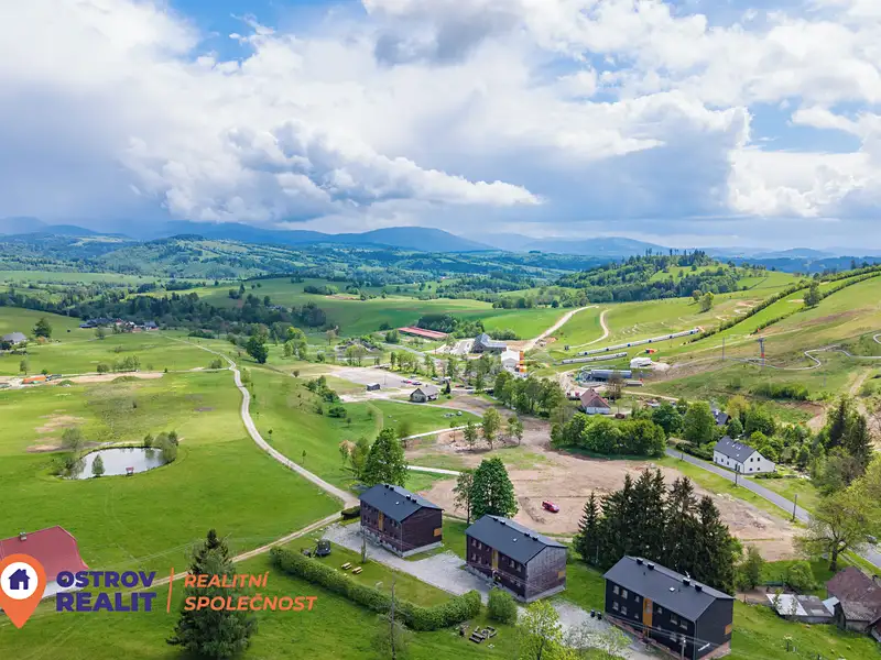 Prodej apartmánů 450 m², Staré Město – náhled fotky 1