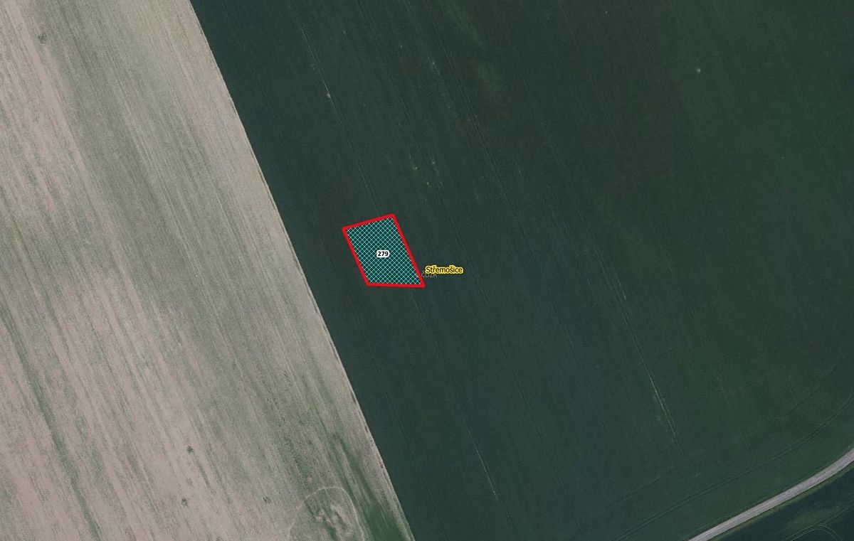 Prodej pole 1129 m², Střemošice – fotka 1 z 3
