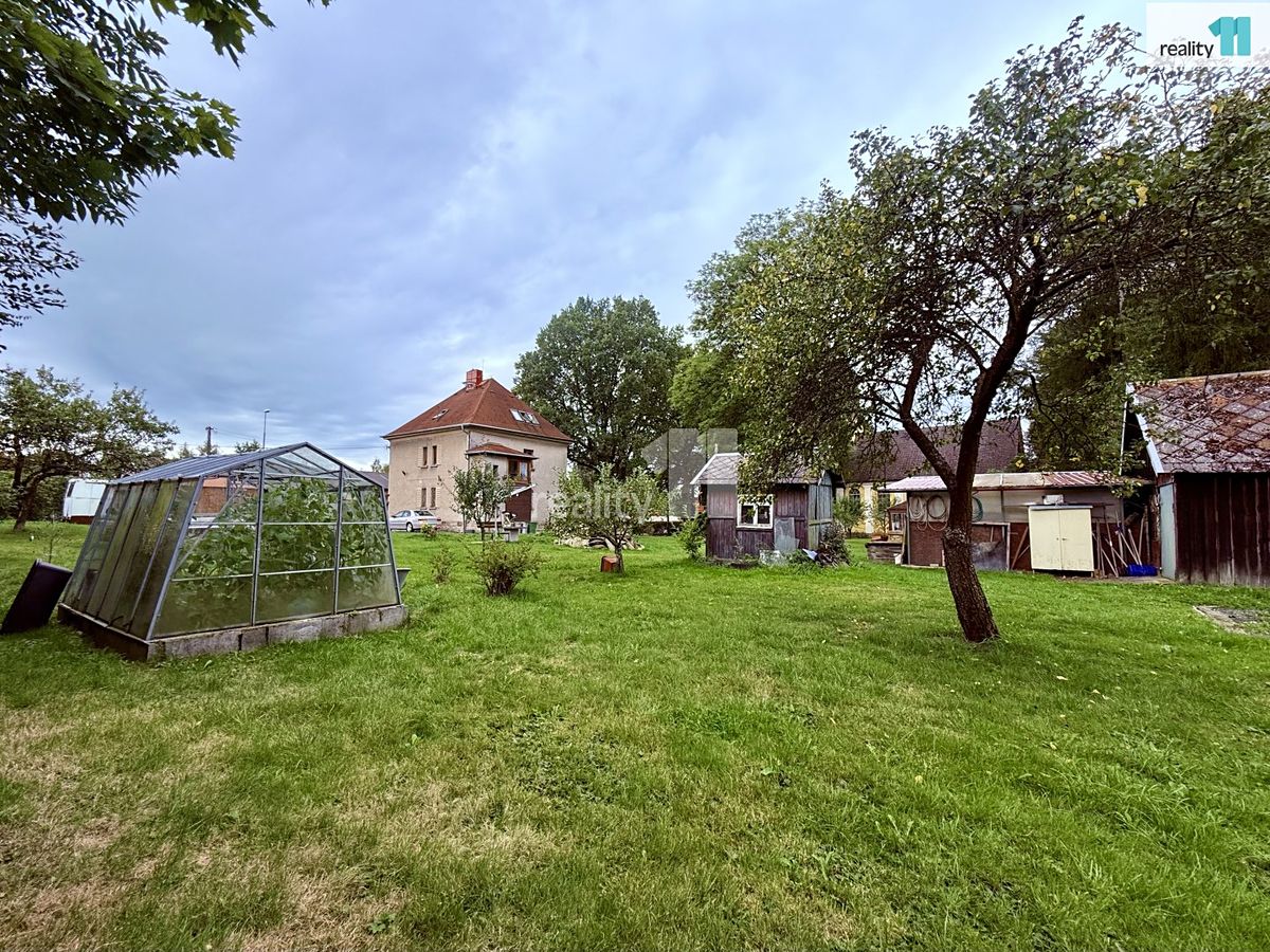 Prodej vily 240 m², pozemek 3645 m² – fotografie 3