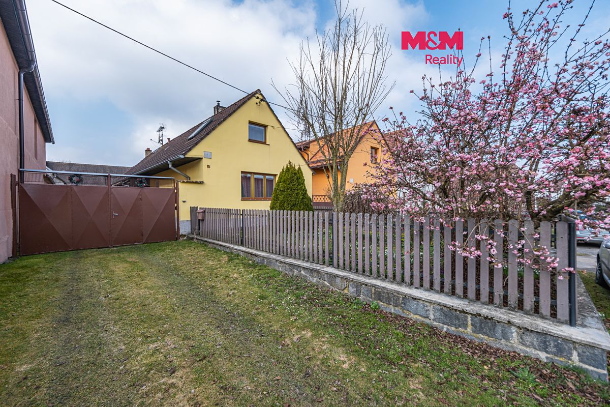 Prodej rodinného domu 110 m², pozemek 3926 m²