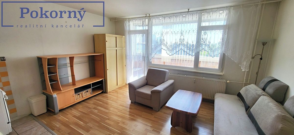 Pronájem bytu 1+kk 32 m² – fotografie 2