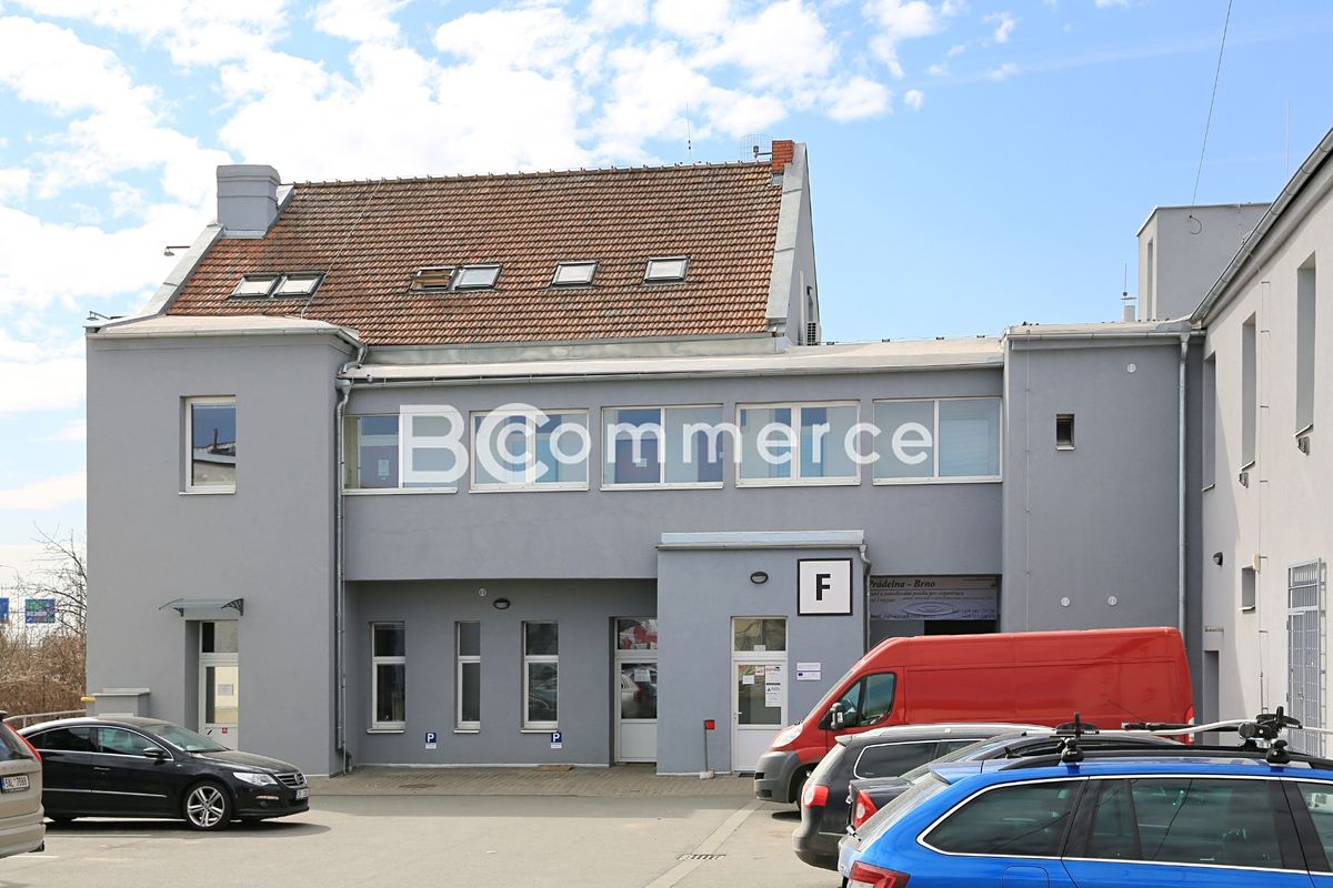 Pronájem kanceláře 30 m² – fotografie 4