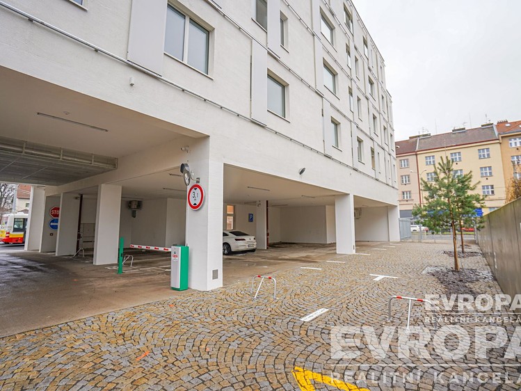 Pronájem bytu 2+1, 44 m² (6 z 8)