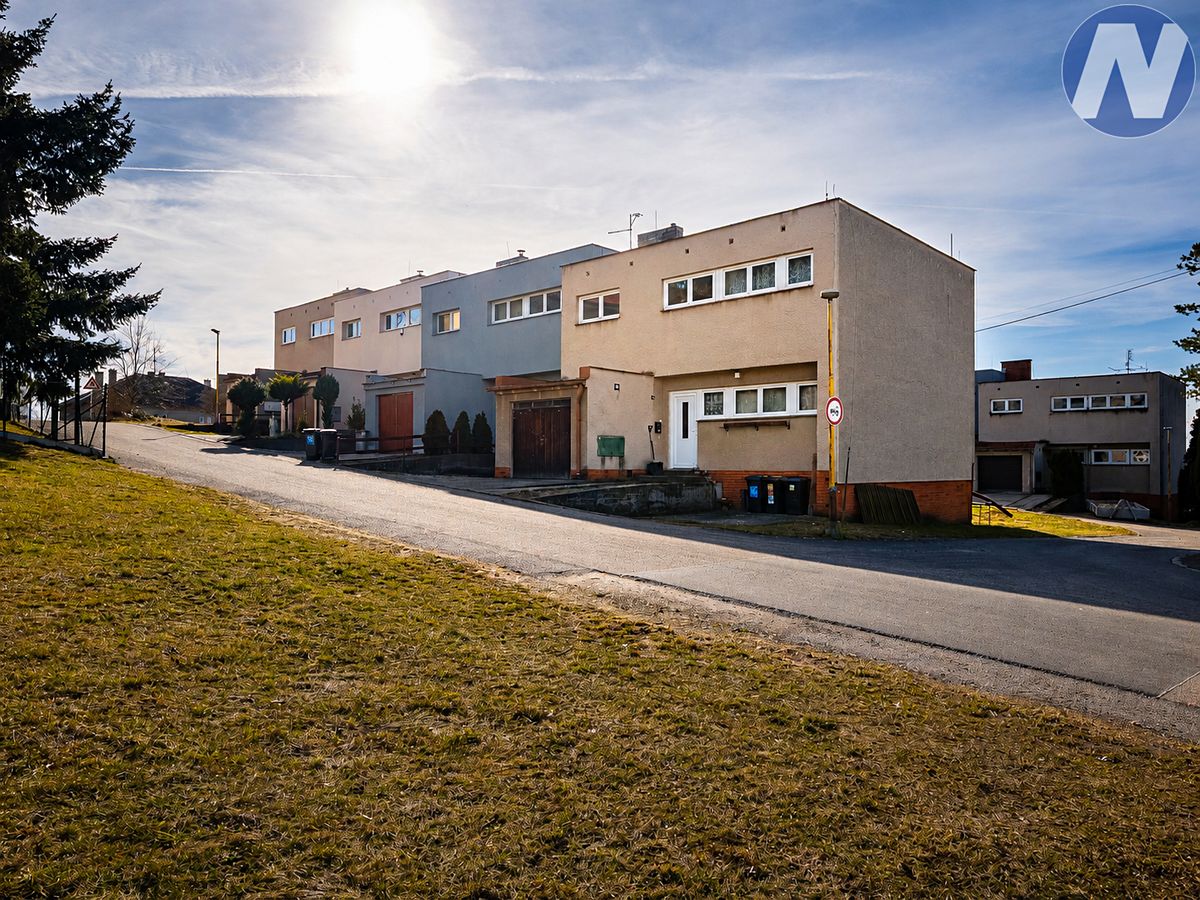 Prodej rodinného domu 127 m², pozemek 135 m² – fotografie 3