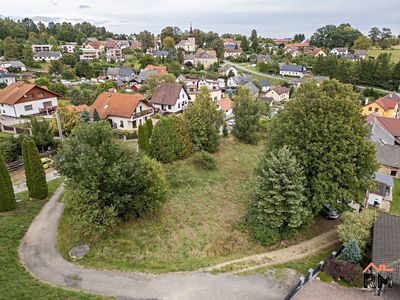Prodej stavebního pozemku 1379 m²