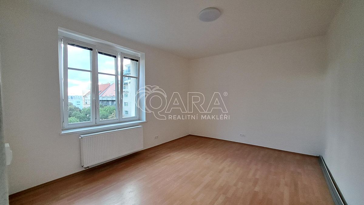Pronájem bytu 2+kk 49 m² – fotografie 3
