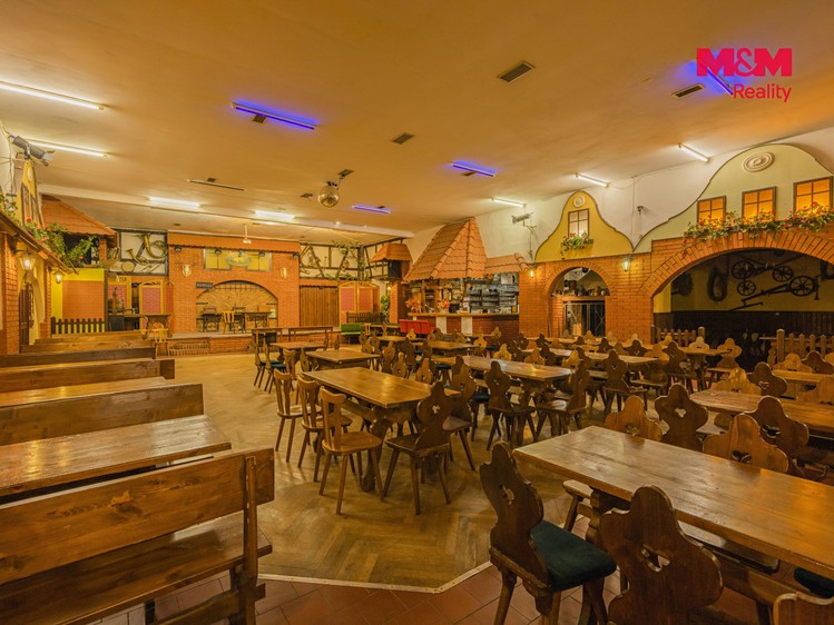 Prodej komerčního prostoru, 592 m² (6 z 7)