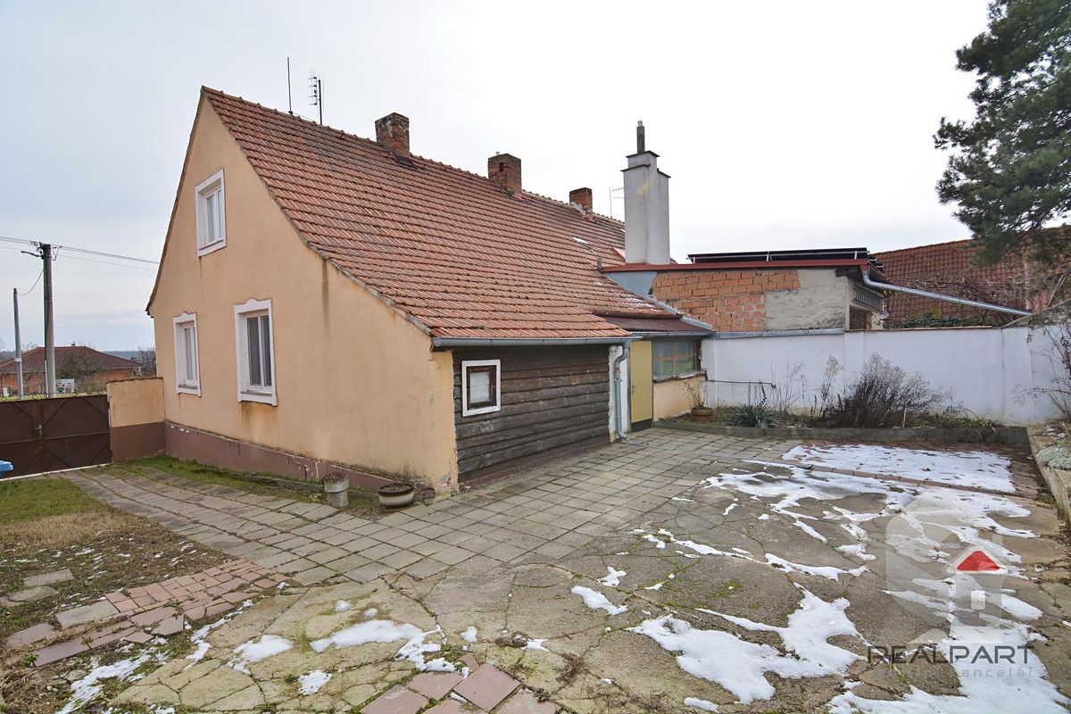Pronájem rodinného domu 101 m², pozemek 704 m² – fotografie 3