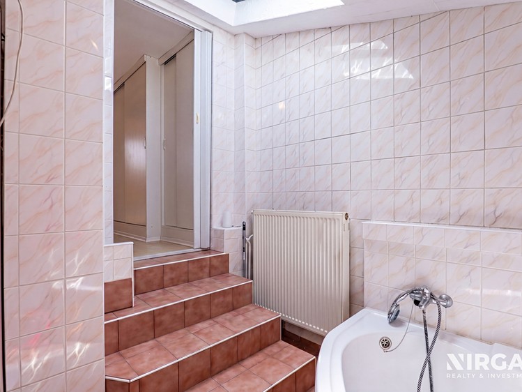 Prodej domu, 247 m² (17 z 30)