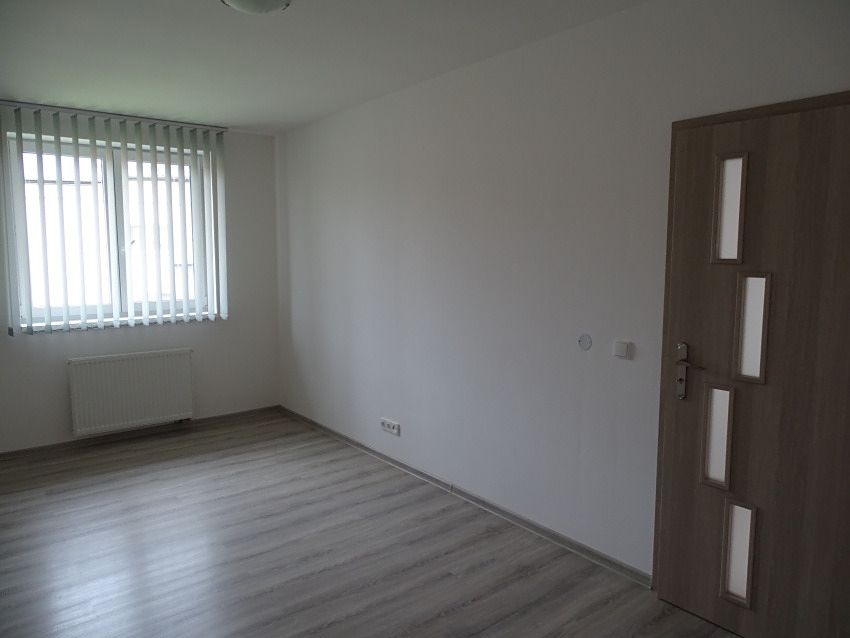 Pronájem bytu 2+kk 55 m² – fotografie 4