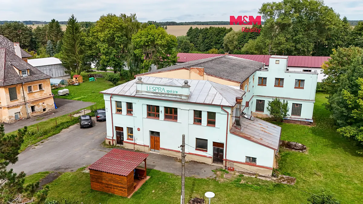 Prodej obchodního prostoru 1100 m²