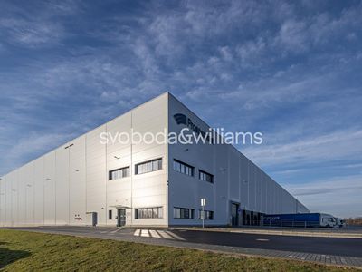Pronájem výrobní haly, prostoru 18358 m²