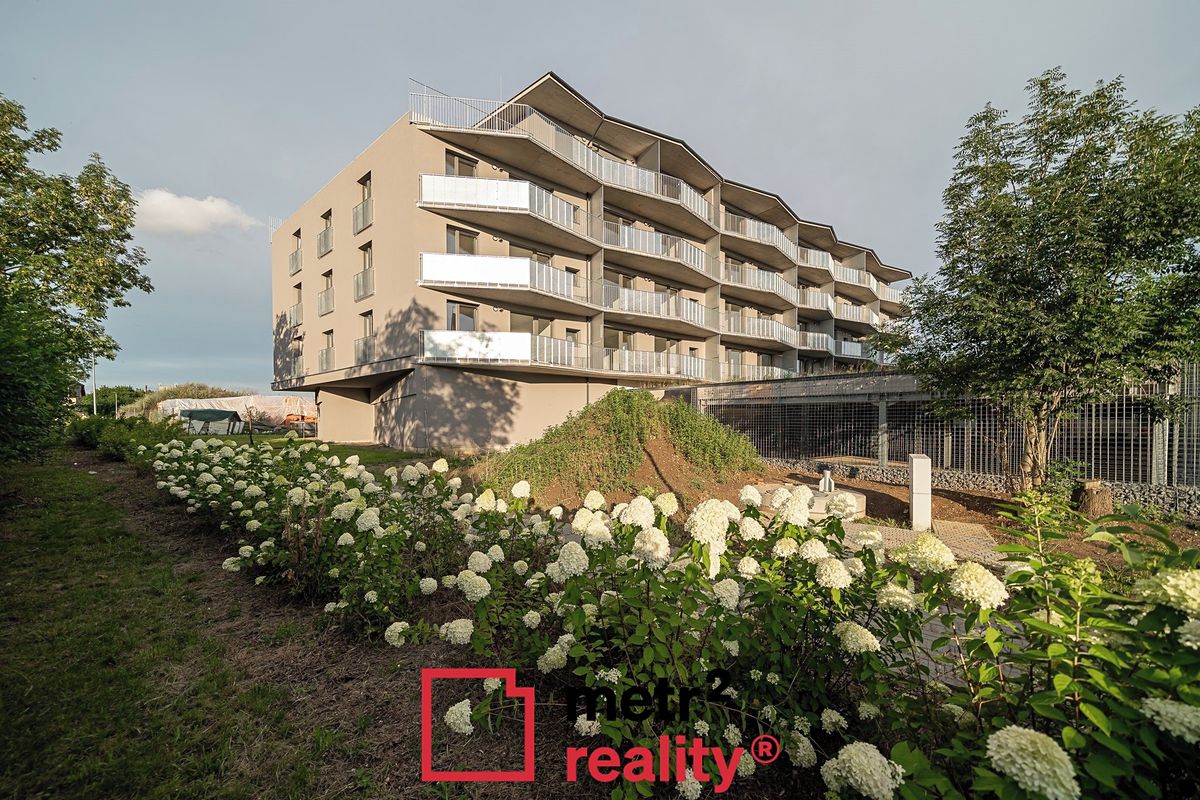 Pronájem bytu 1+kk 41 m² – fotografie 2