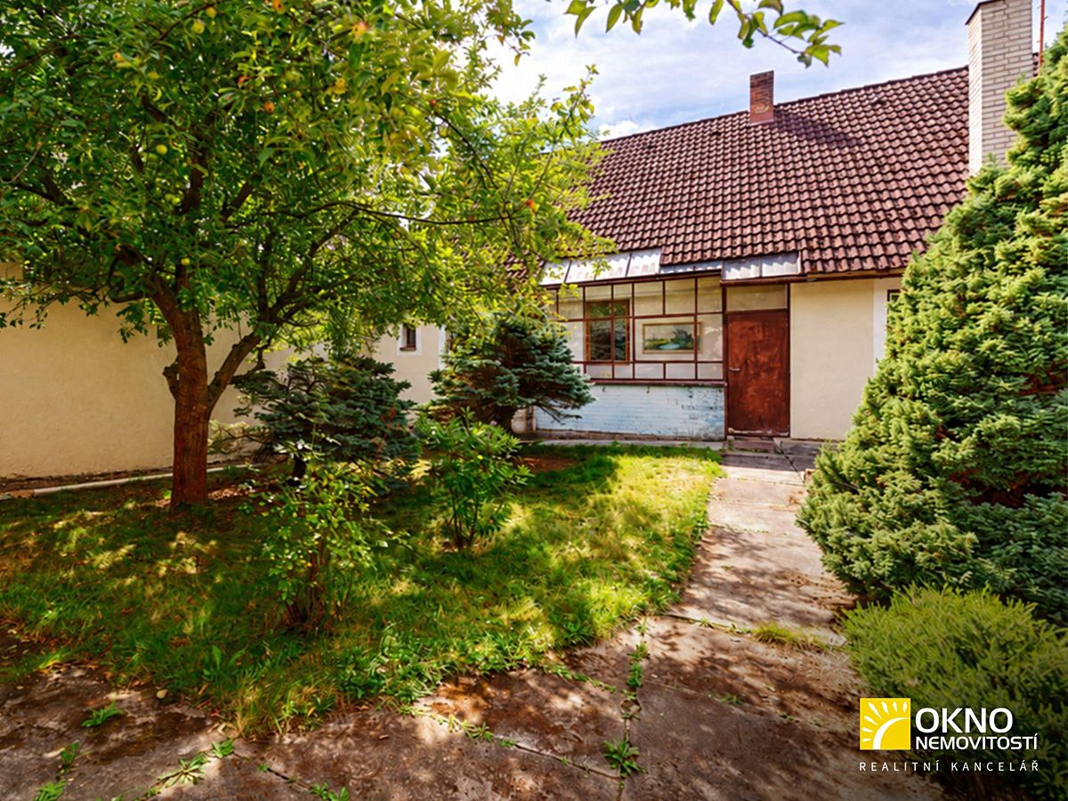 Prodej rodinného domu 155 m², pozemek 690 m² – fotografie 2