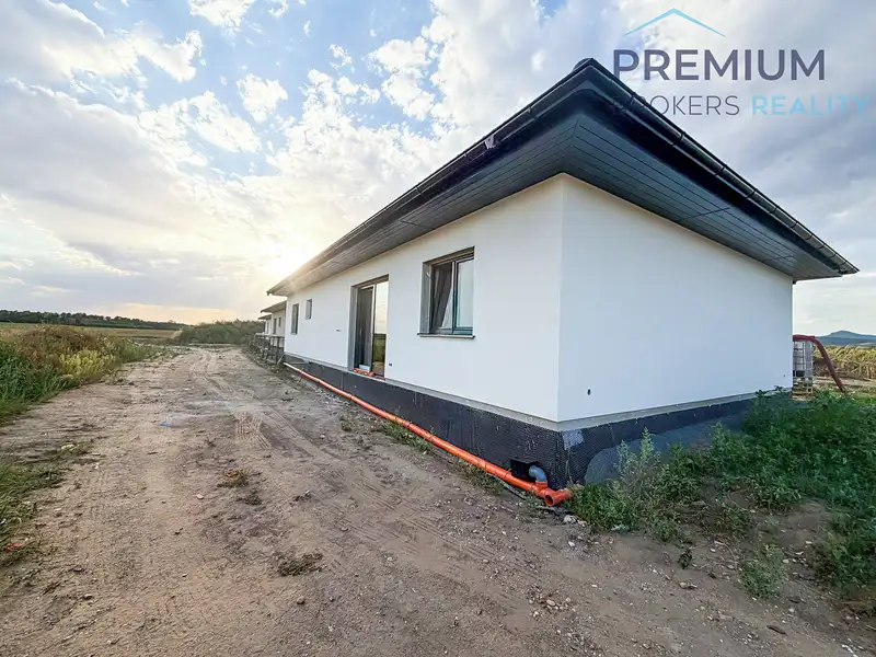 Prodej rodinného domu 119 m², pozemek 739 m², Vrbice – náhled fotky 2