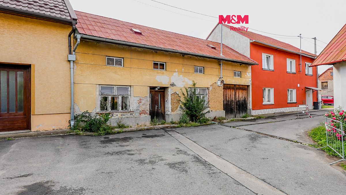 Prodej rodinného domu 217 m², pozemek 1092 m²