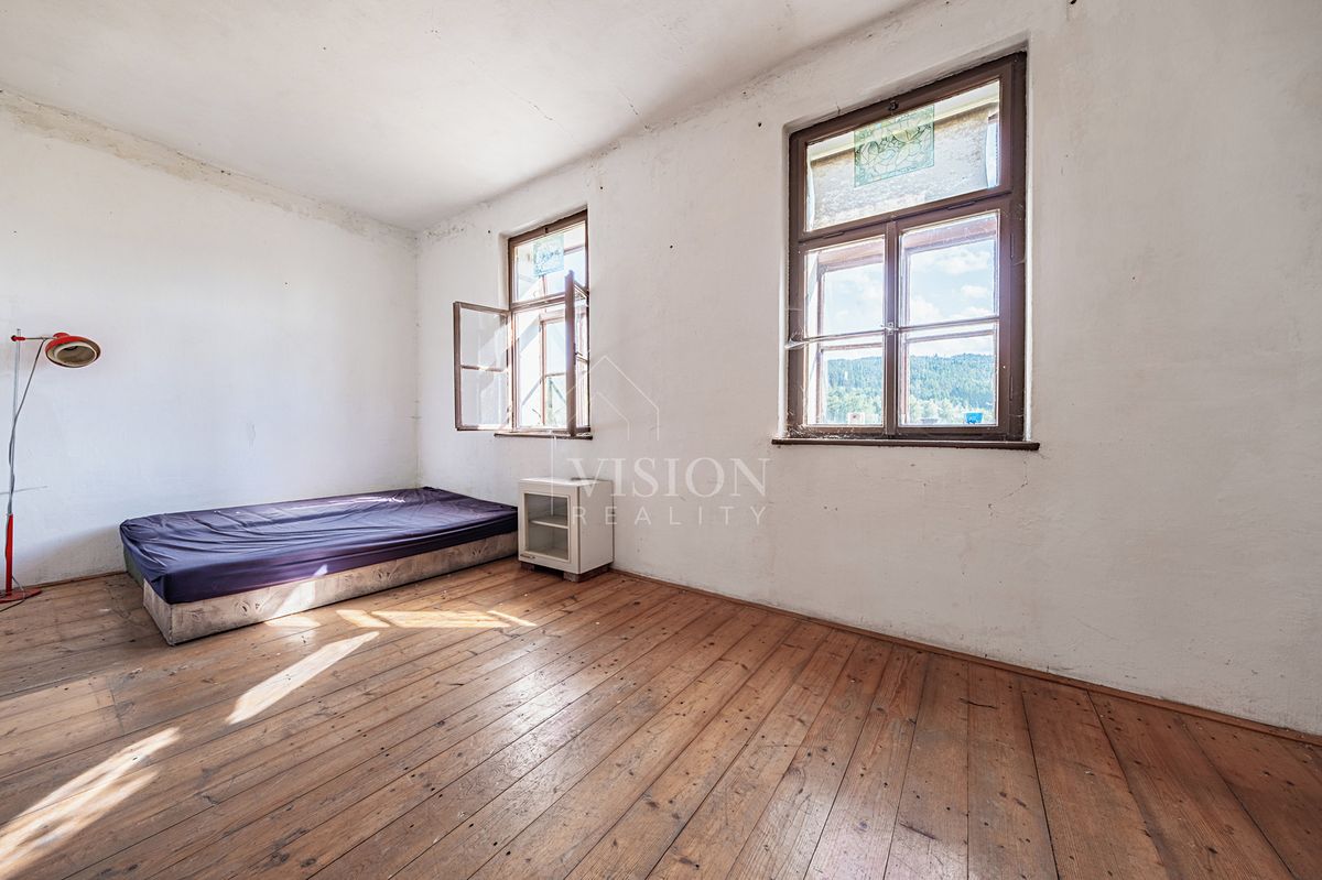 Prodej rodinného domu 408 m², pozemek 715 m² – fotografie 5