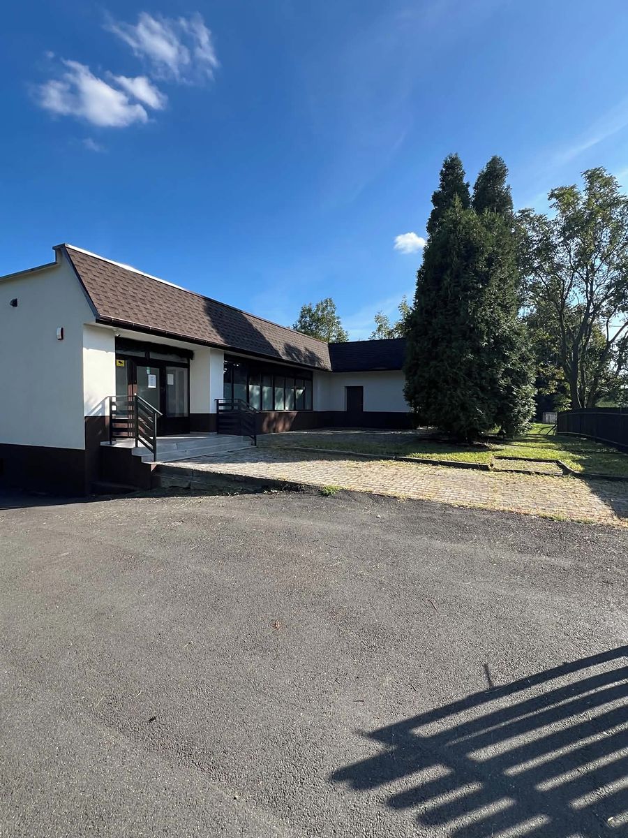 Prodej obchodního prostoru 460 m²