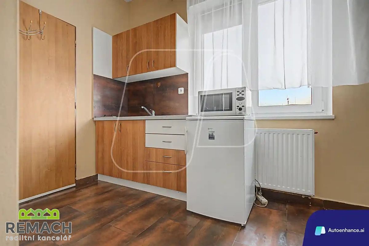 Pronájem bytu 1+kk 25 m² – fotografie 3
