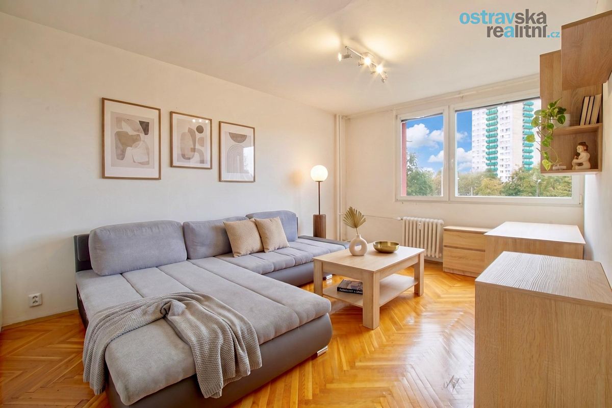 Pronájem bytu 1+1 36 m² – fotografie 3