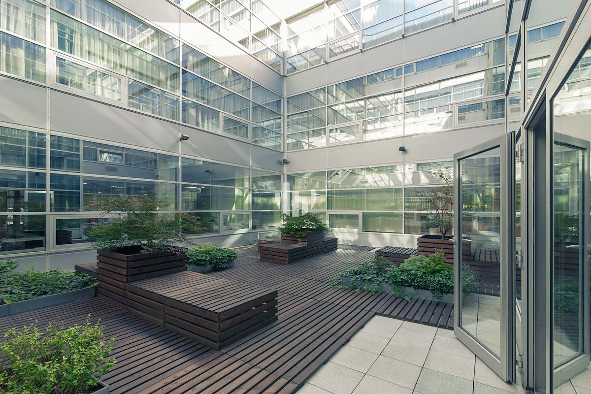 Pronájem kanceláře 1012 m² – fotografie 5