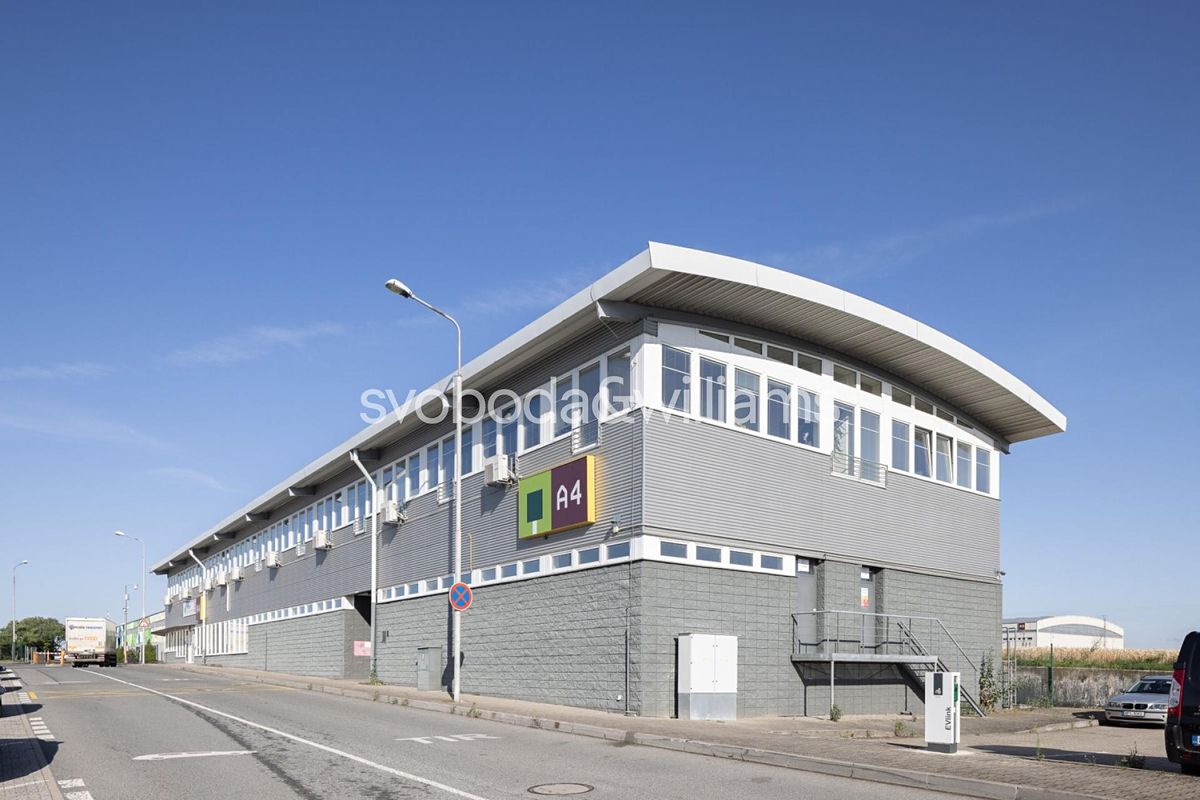 Pronájem výrobní haly, prostoru 4432 m² – fotografie 3