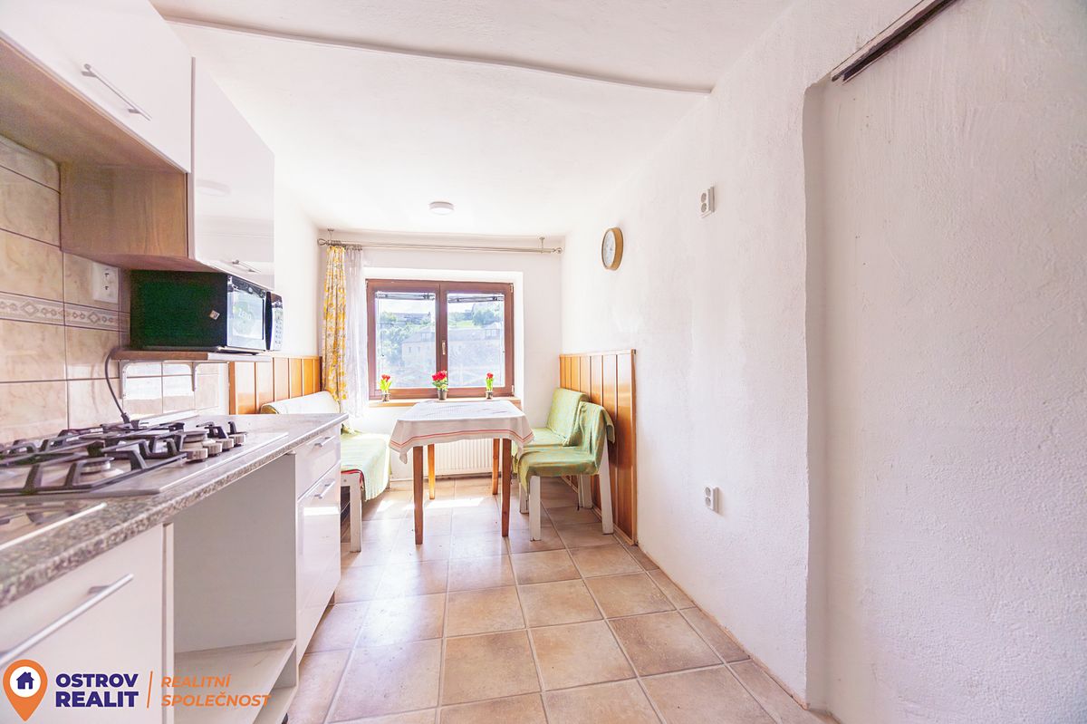 Prodej rodinného domu 98 m², pozemek 240 m² – fotografie 3
