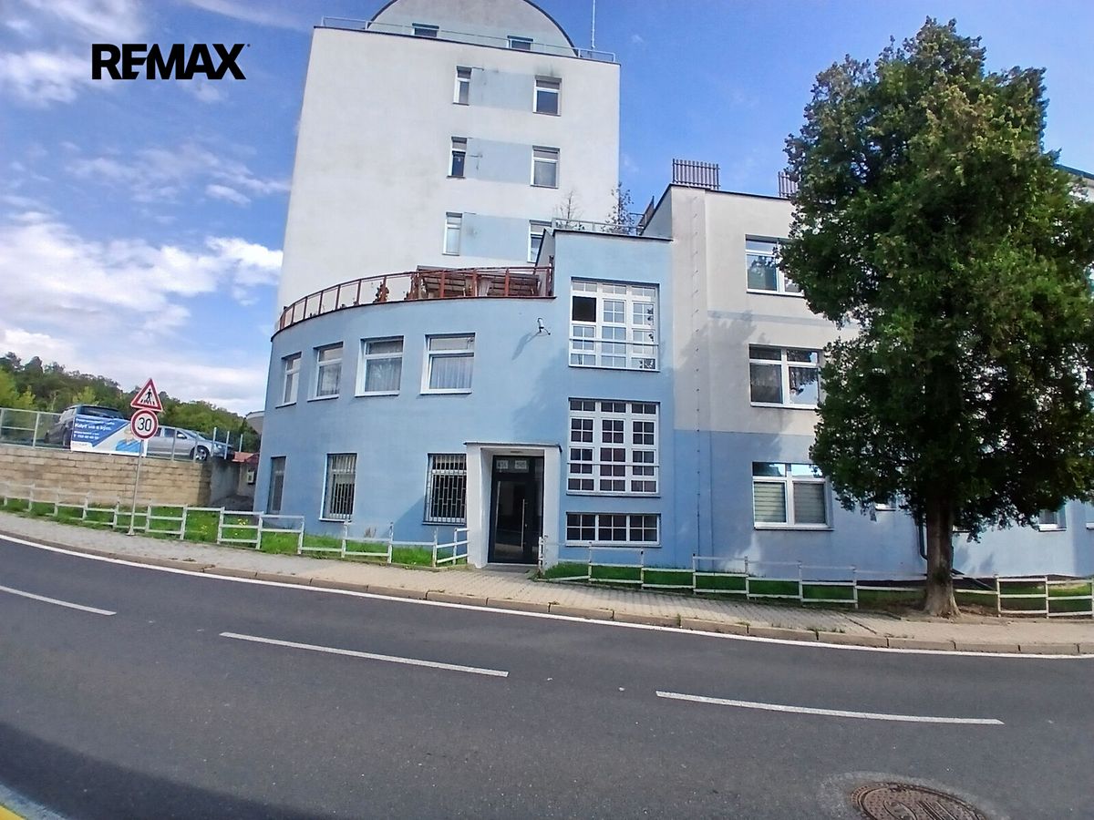 Pronájem bytu 1+1 44 m²
