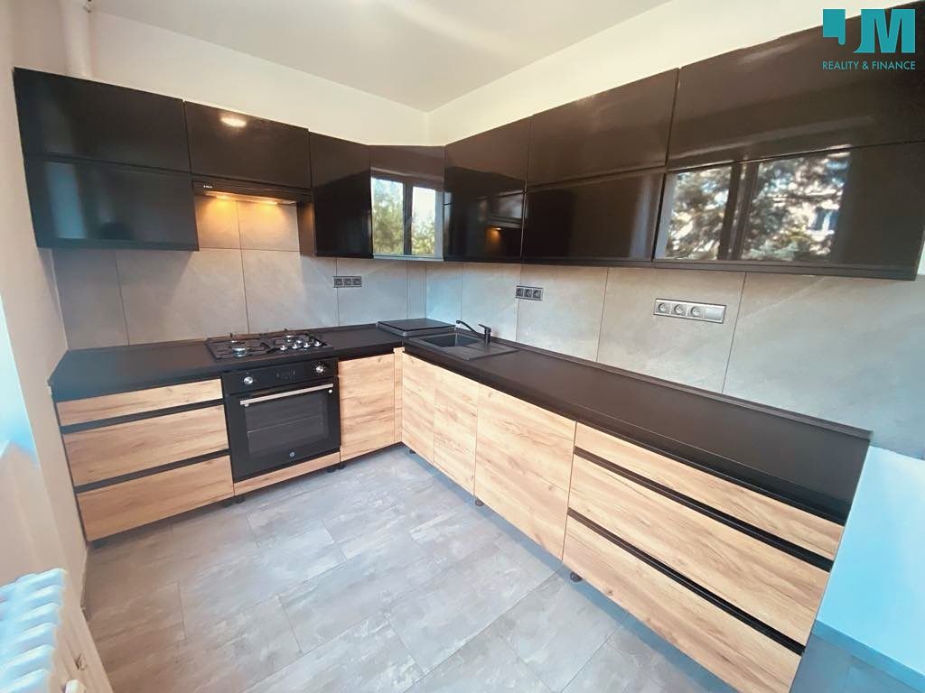 Pronájem bytu 2+kk 56 m² – fotografie 3