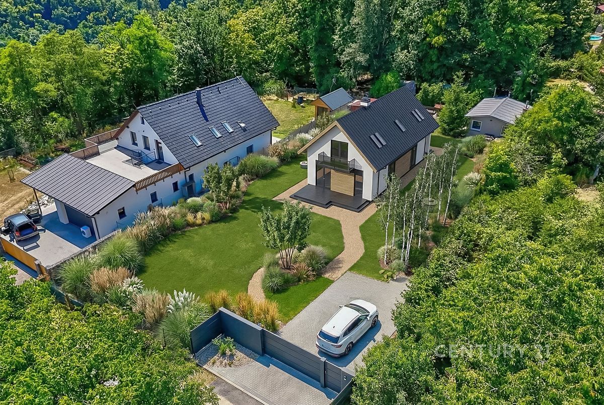Prodej stavebního pozemku 1254 m²