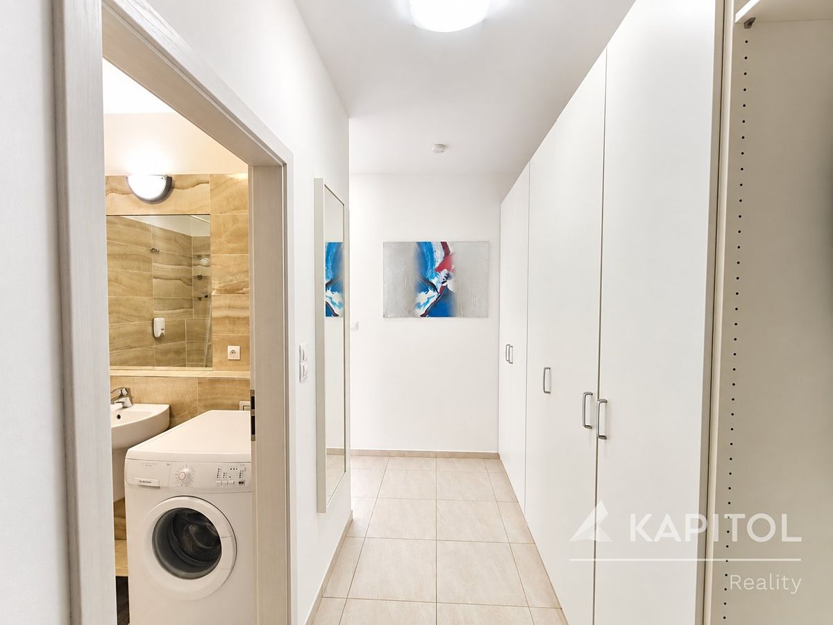 Pronájem bytu 2+kk 50 m² – fotografie 5