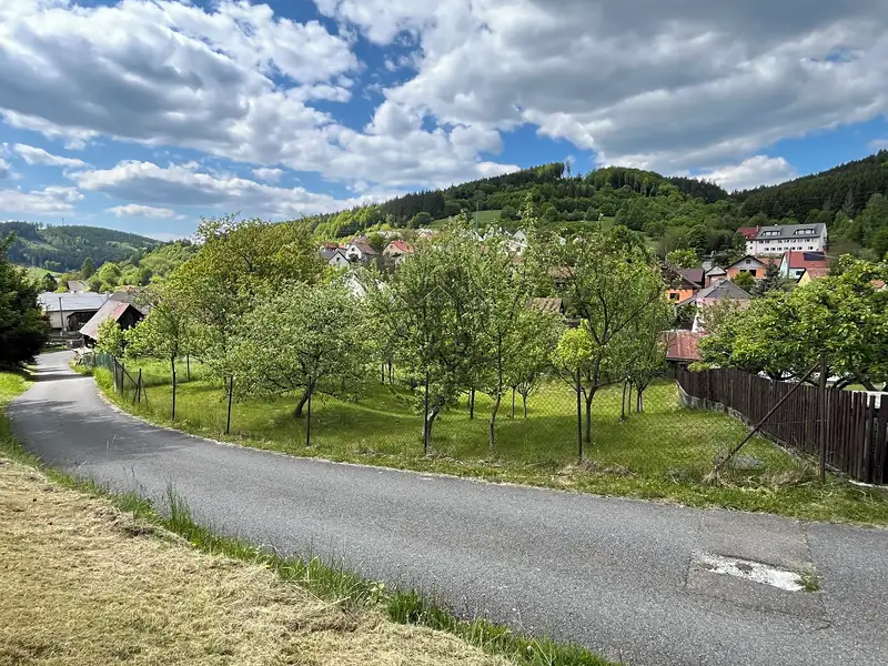 Prodej stavebního pozemku 843 m², Střelná – náhled fotky 1